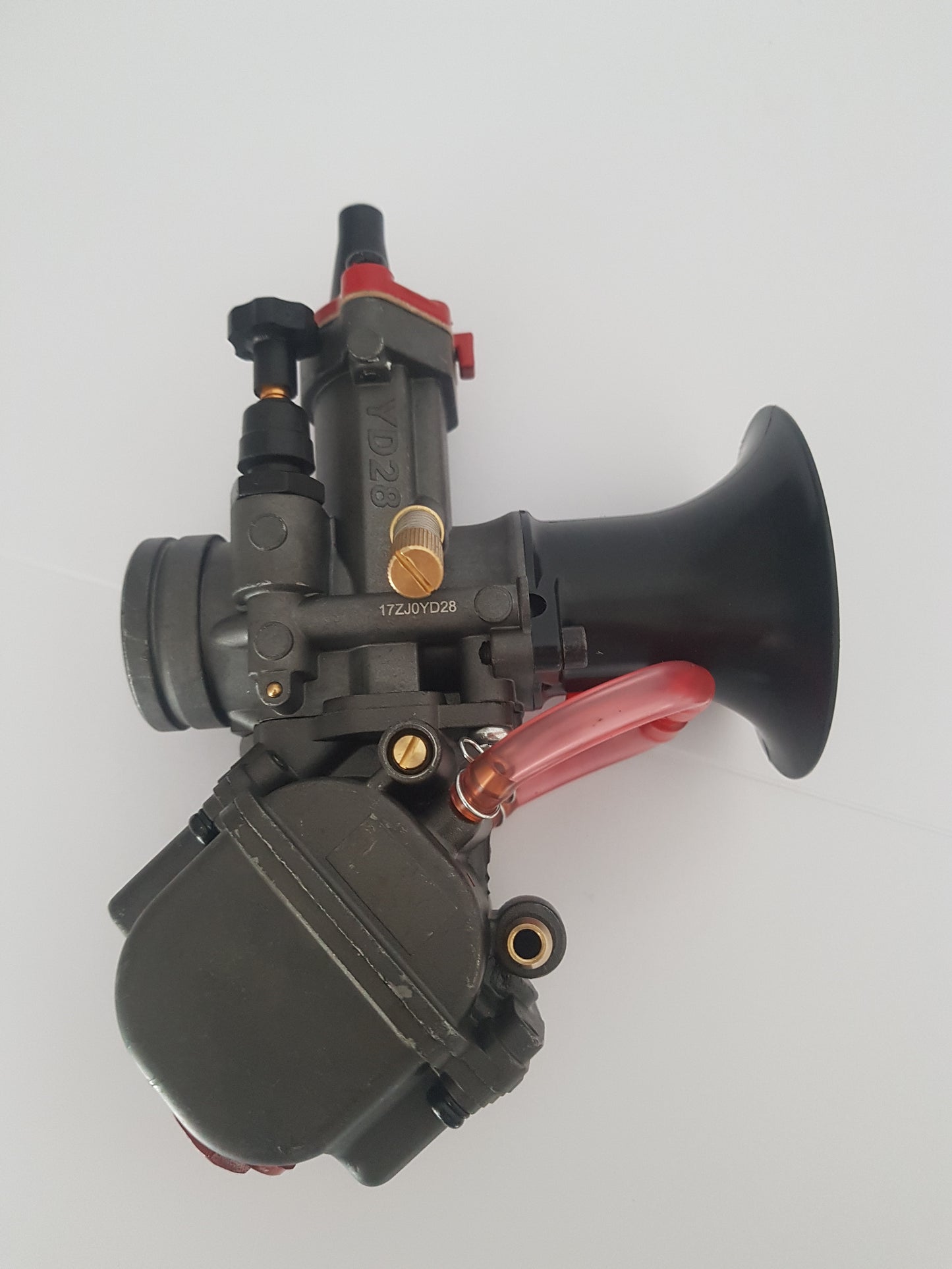 Vergaser Yoshimura YD28 mit abgeschrägtem Durchlass!!!